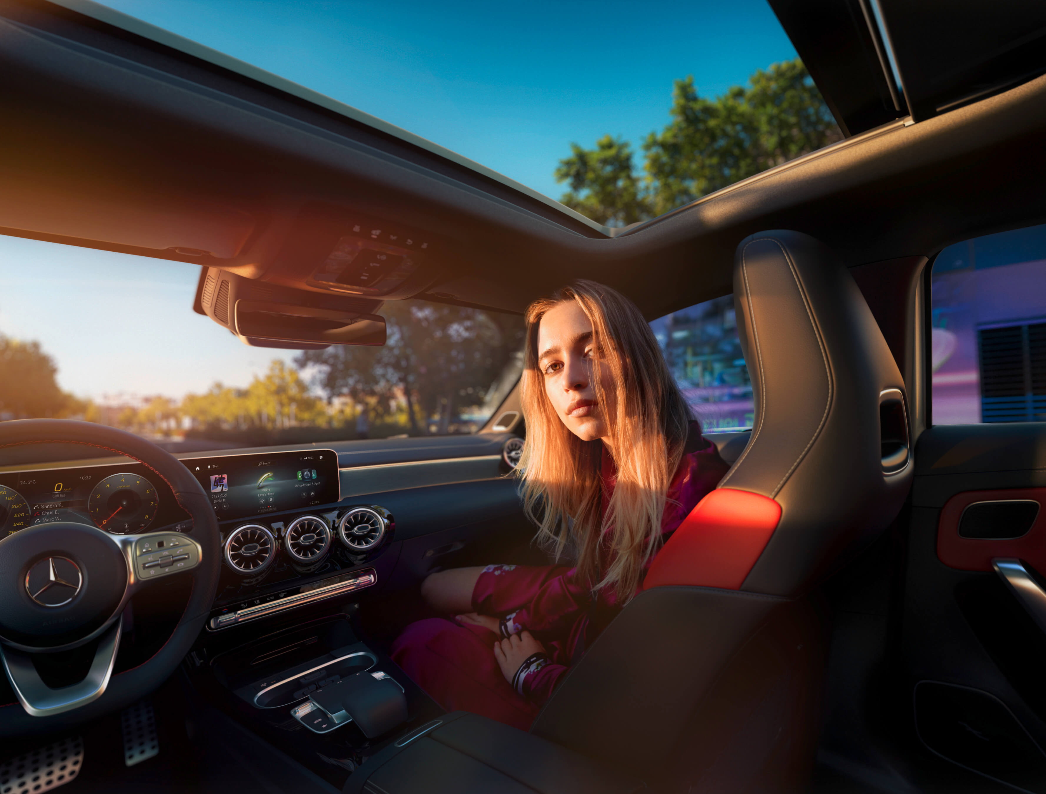 Tiktok Fame: The Mercedes Driving Blonde - k51b4m2